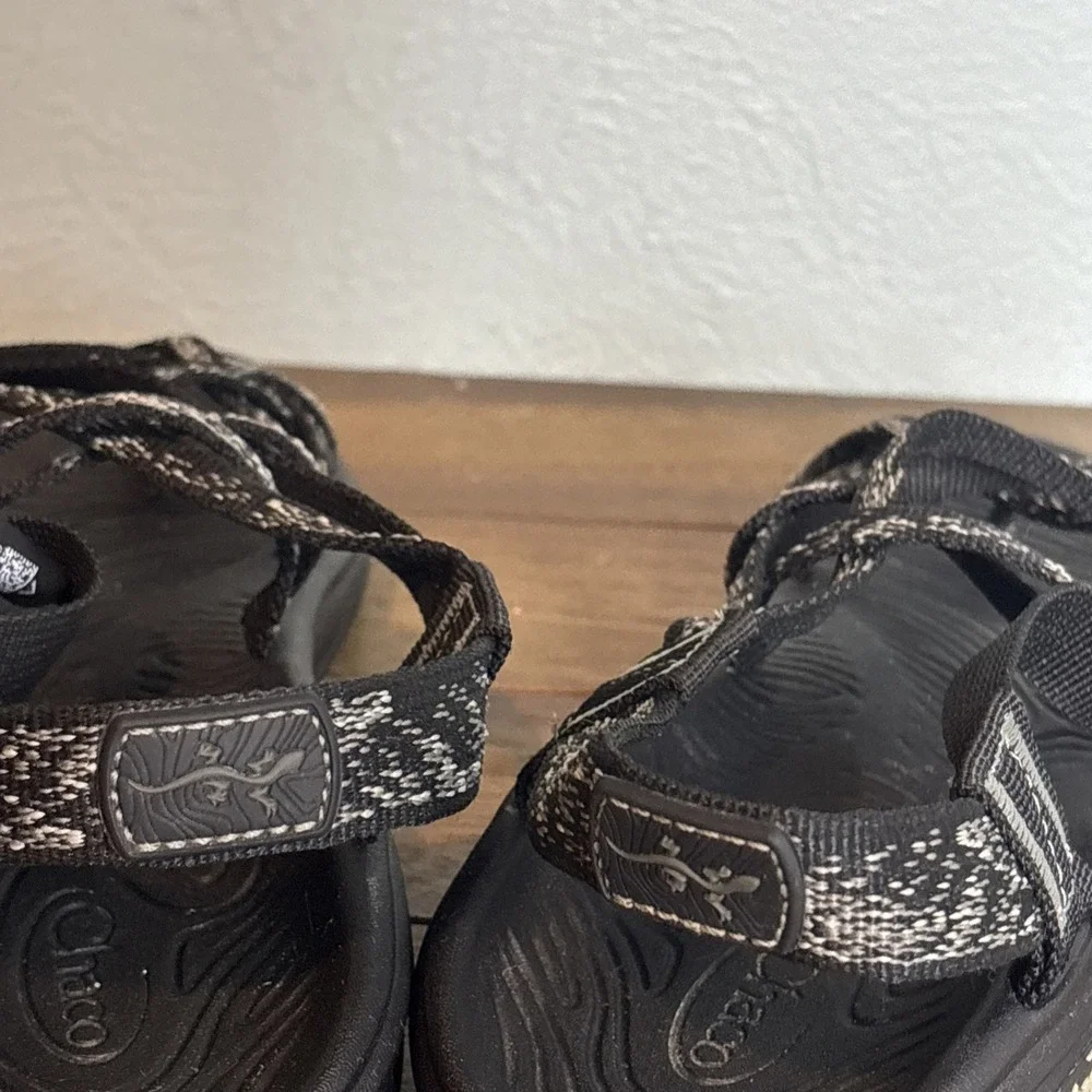 Chaco‎ Z Volv X2 Black Sandals Womens Size 7 Hiking Beach Boho Nature